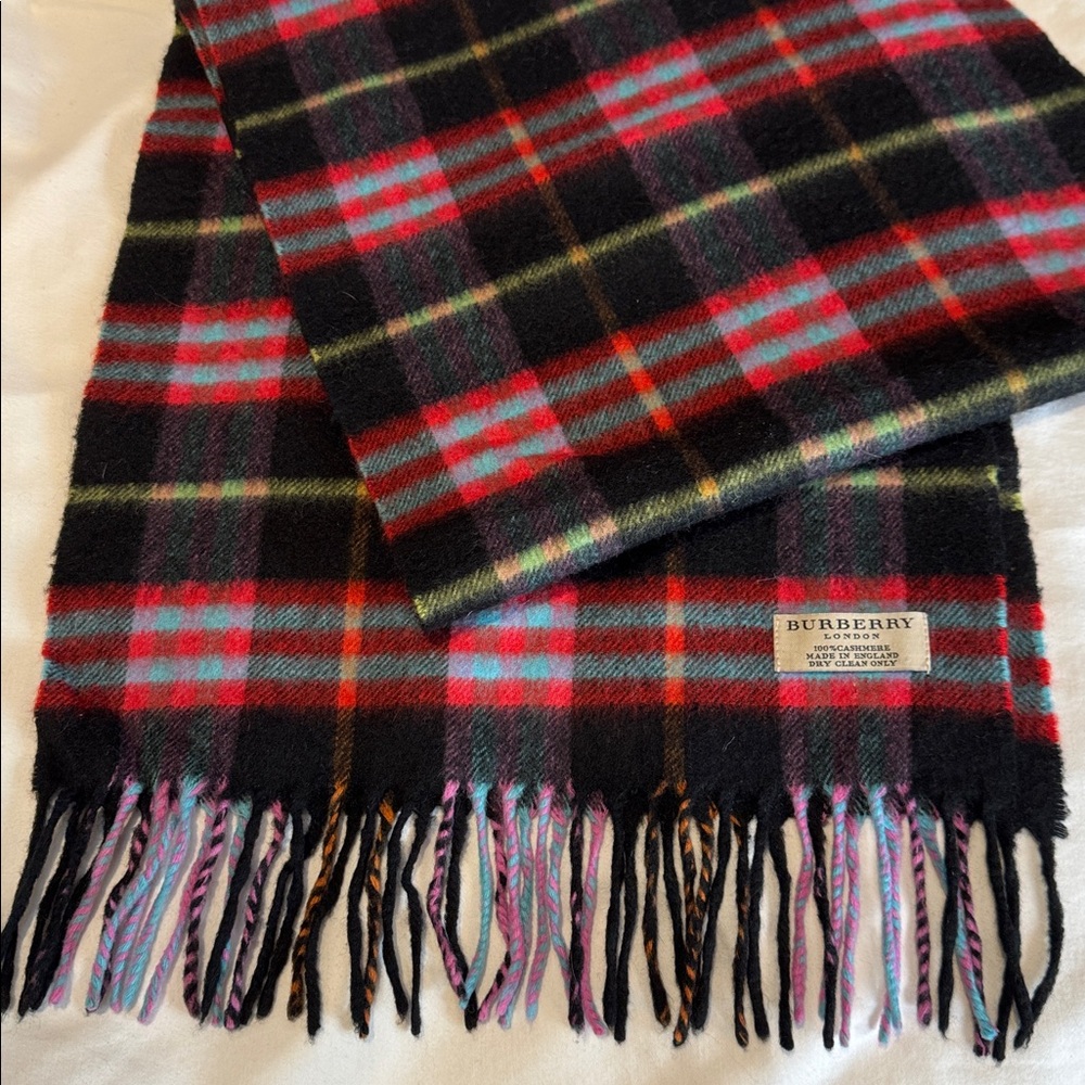 Burberry Tartan 100% cashmere scarf